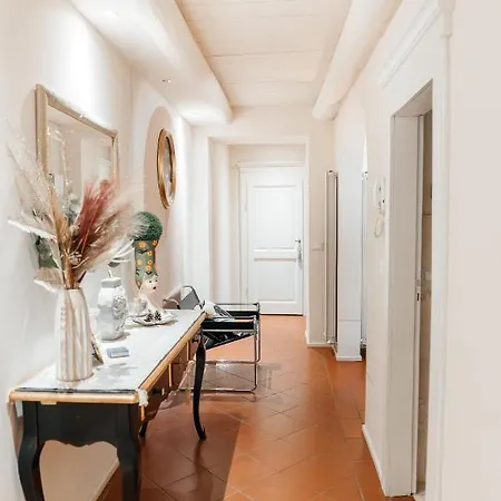Ginevra Apartment